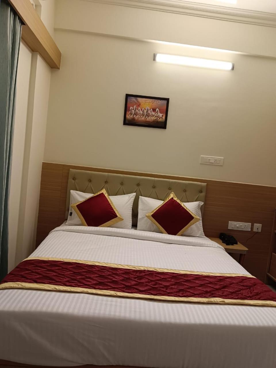Krishna Inn Μπανγκαλόρ Εξωτερικό φωτογραφία