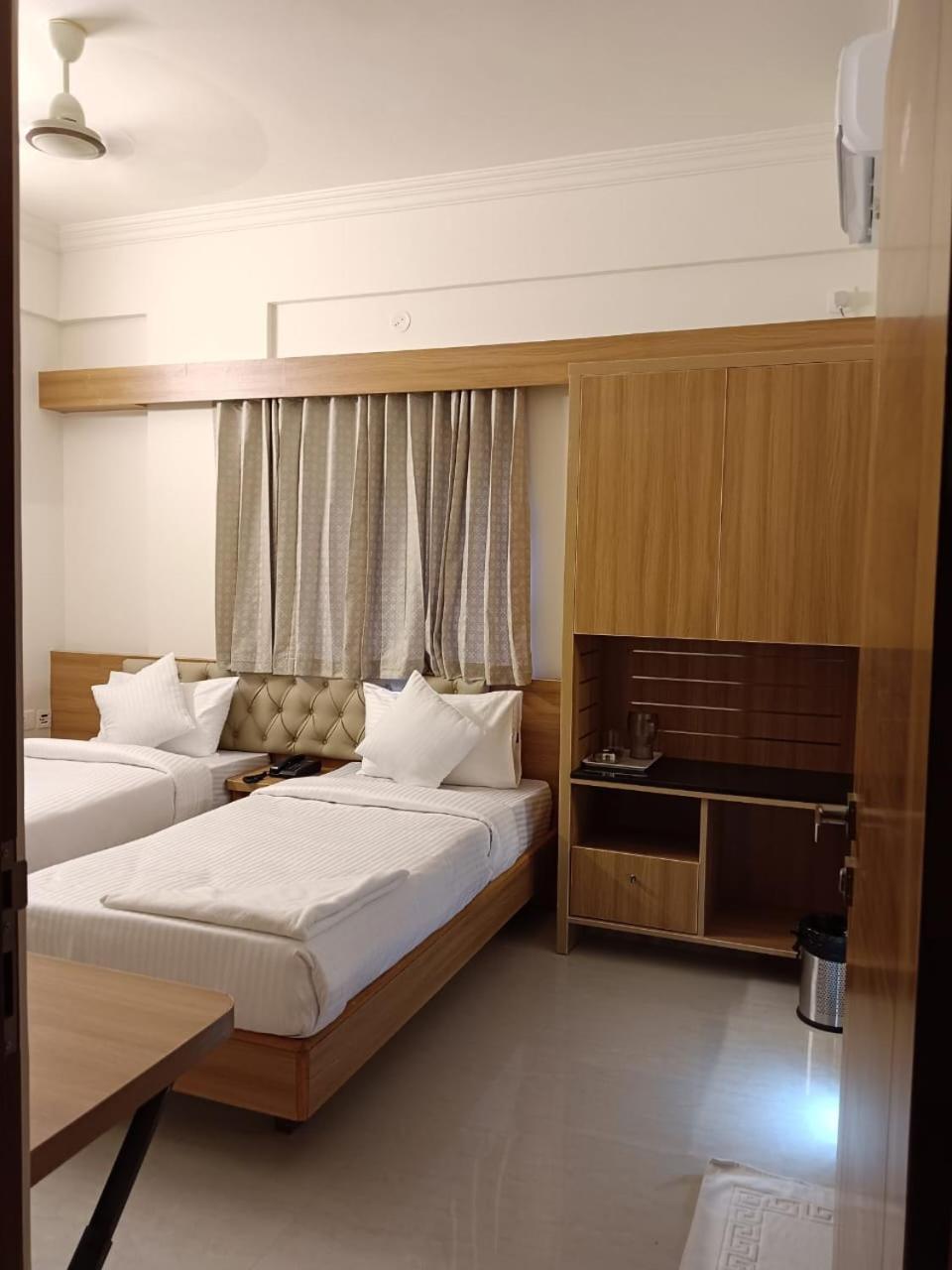 Krishna Inn Μπανγκαλόρ Εξωτερικό φωτογραφία